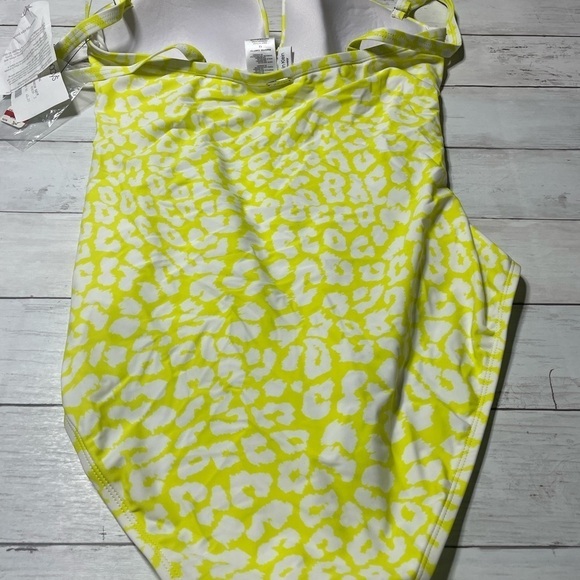CALVIN KLEIN SWIM women’s bathingsuit 
Animal-Print One-Piece Swimsuit yellow 12 - Picture 7 of 10